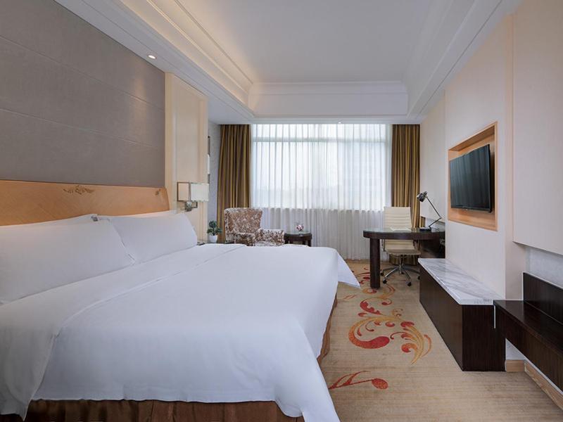 Vienna Hotel Jiangmen Heshan Huamao Экстерьер фото