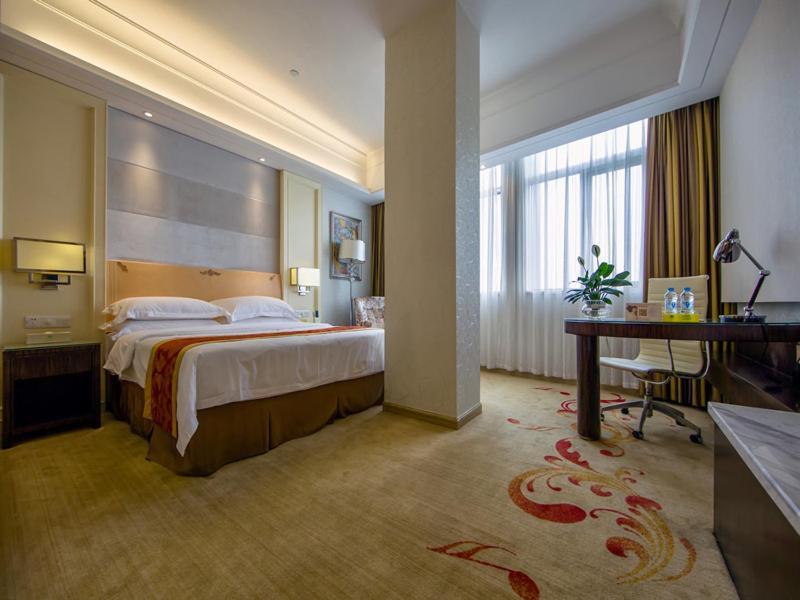 Vienna Hotel Jiangmen Heshan Huamao Экстерьер фото